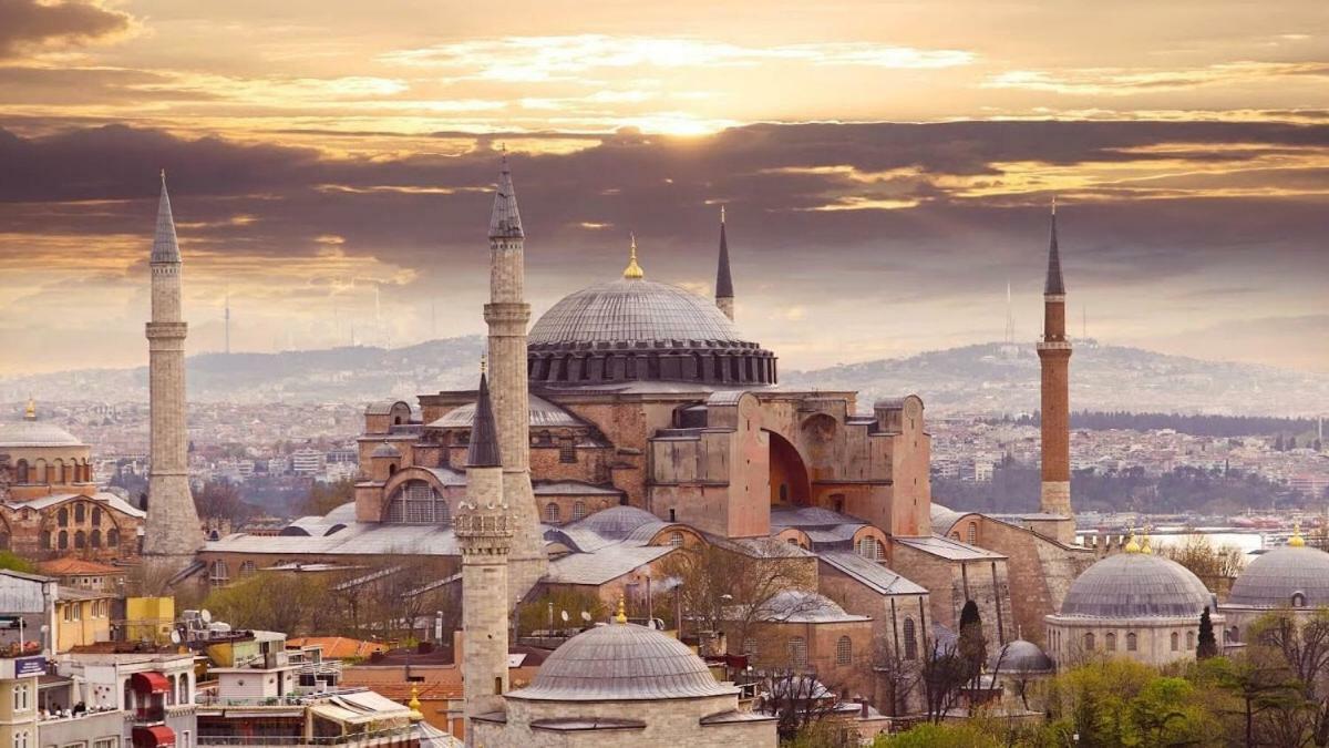 Charm Hotel Istanbul Exterior photo